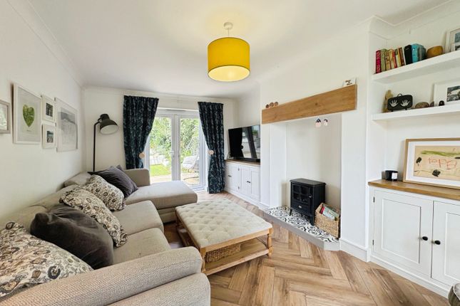 3 Minster Terrace, Manaccan, Cornwall photo 4