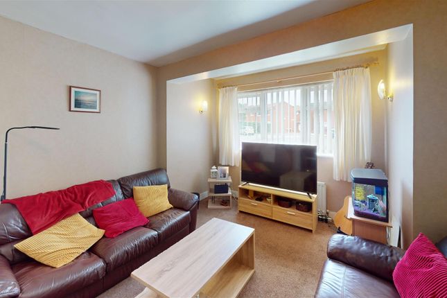 Property for sale in Elizabeth Drive, Forest Hall, Newcastle Upon Tyne