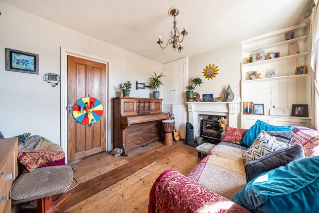 12, Avenue Terrace, Gloucestershire photo 4