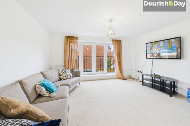 15 Holden Park, Stafford photo 2