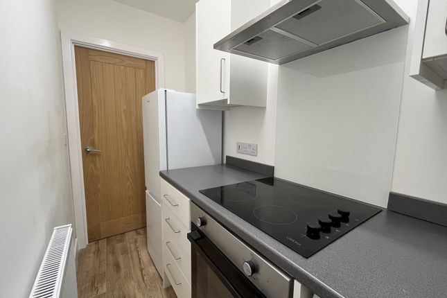 Apartment 1, Kensington House, 33, Dove Bank, Uttoxeter photo 4