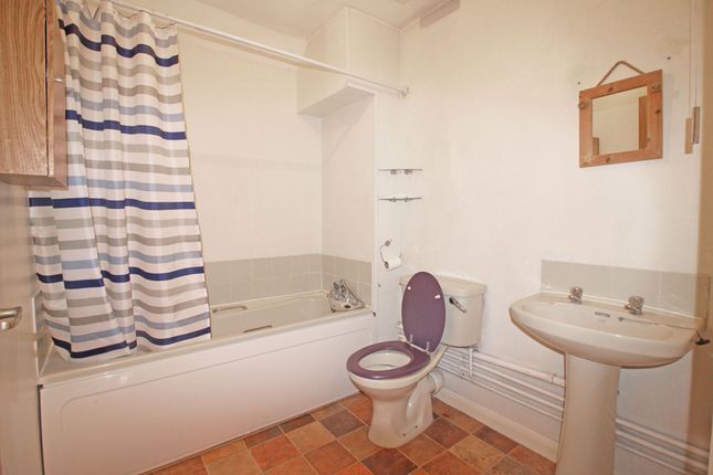 17 St. Georges Court, Huntingdon photo 4
