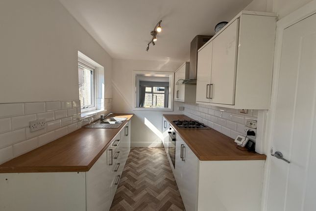 1, Acacia Avenue, Sandfields photo 5
