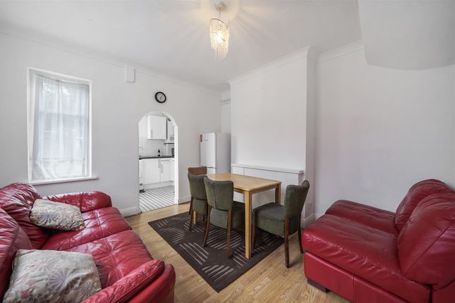 55, Rugby Avenue, Wembley photo 3