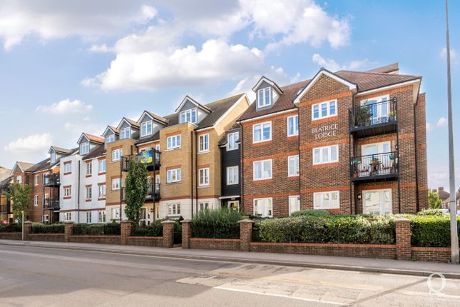 Cb903679-3Cb5-40B...