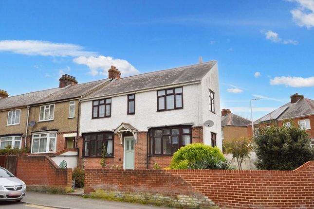 Thumbnail Terraced house for sale in Risborough Lane, Folkestone