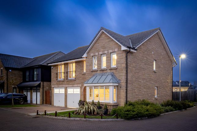 Thumbnail Detached house for sale in Glendevon Farm Place, Winchburgh