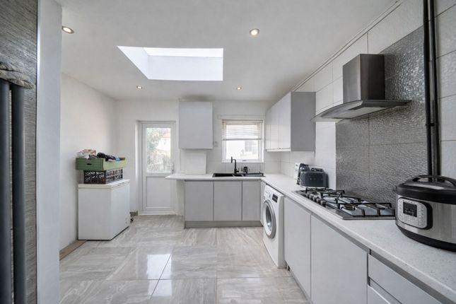 29 Malvern Road, Thornton Heath photo 3