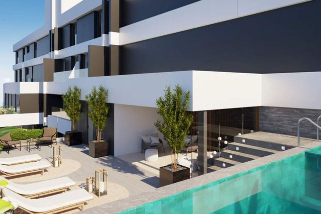 Thumbnail Apartment for sale in Fuengirola, Andalusia, Spain