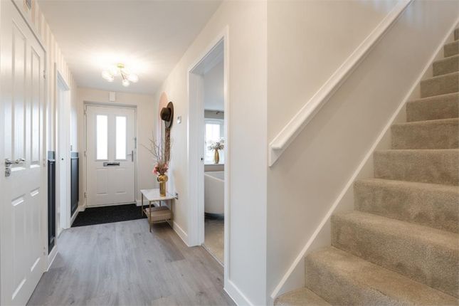 180, Off Winchester Road, Boorley Green, Hampshire photo 2