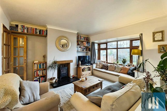 23, Hopton Lane, West Yorkshire photo 3