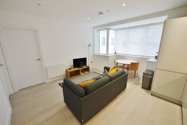 26, Library House, Brentwood photo 2