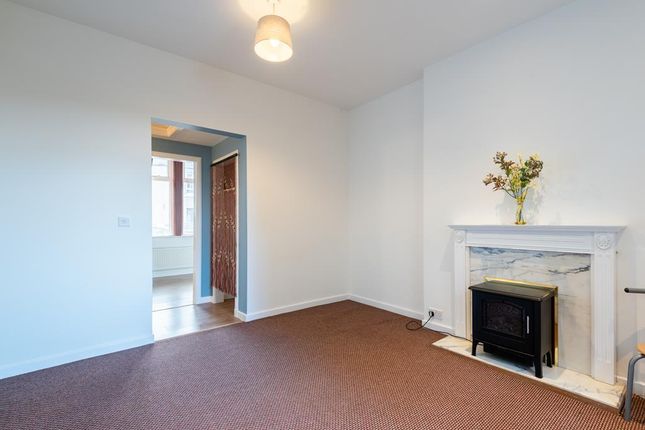 60A, College Street, Leven photo 2