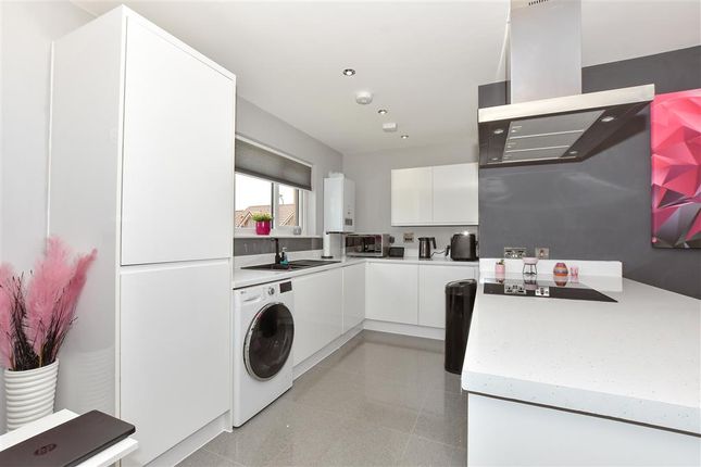 Maisonette for sale in Helms Way, Chatham, Kent