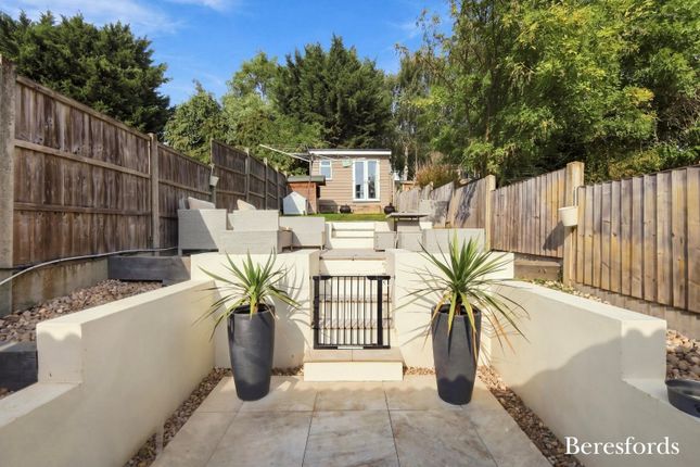 100, Salesbury Drive, Essex photo 2