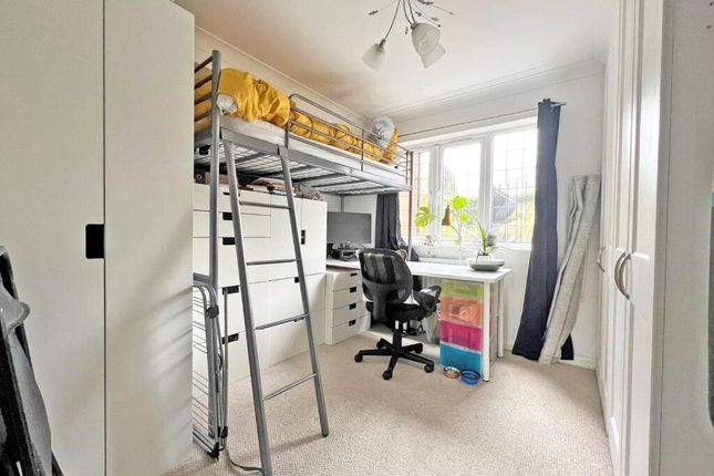 Flat 4, Robin Hill House,, Monteagle Lane, Hampshire photo 4