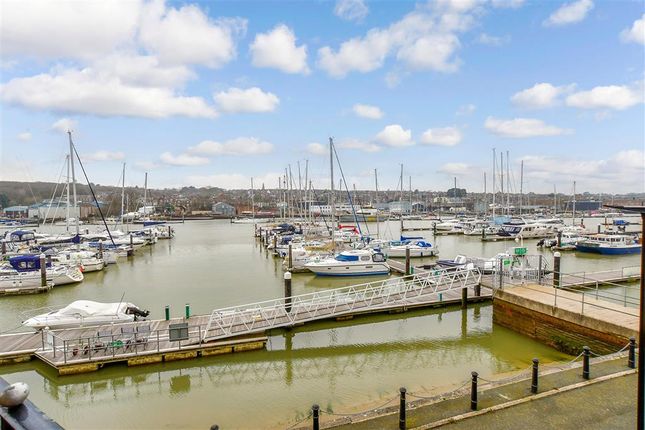 Thumbnail Flat for sale in Cavalier Quay, East Cowes, Isle Of Wight