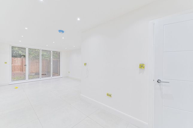 Kingswood Way, Sanderstead photo 2