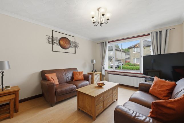 10, Glenfield Gardens, Renfrewshire photo 4