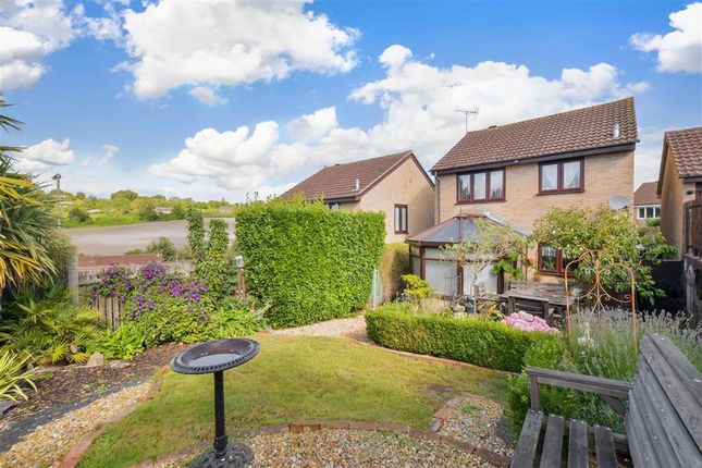 Thumbnail Detached house for sale in Derwent Close, Waterlooville, Hampshire
