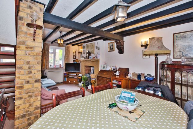 63, Main Street, Martock photo 3