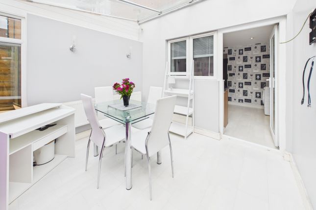 19, Bubnell Road, Dronfield photo 4