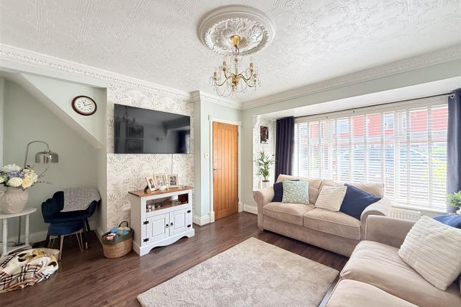 94, Wilshaw Grove, Ashton-Under-Lyne photo 4