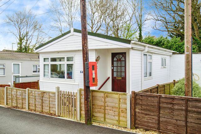 Mobile/park home for sale in Kings Copse Road, Hedge End, Southampton