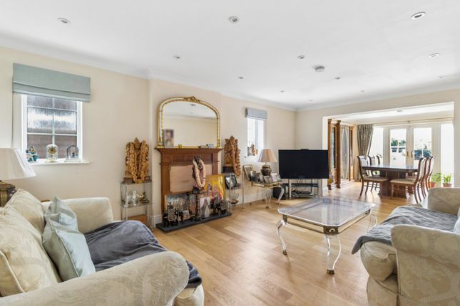 Carscombe, 47, Denham Lane, Gerrards Cross photo 3