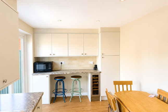 4, Alen Square, Staplehurst photo 4