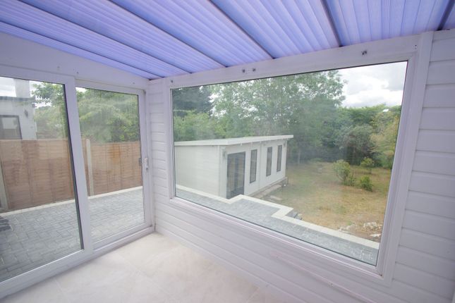 Lyndhurst Gardens, Pinner photo 5