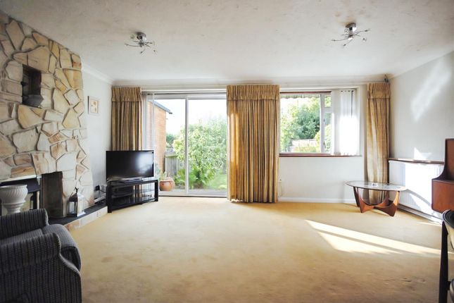 2, Grove Hall Road, Bushey photo 4