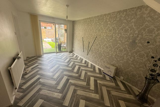 96, Hillary Street, Walsall photo 2