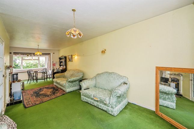 17, Thorpe Drive, Derby photo 4