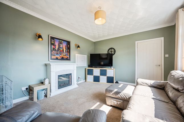 20, Birdsfield Drive, Glasgow photo 4
