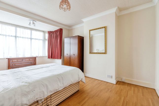 Terraced house for sale in Ash Grove, London