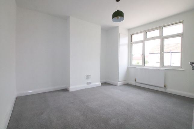 21a, Green Wrythe Lane, Carshalton photo 4