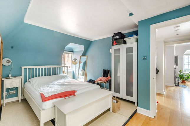 Thumbnail Flat to rent in Maiden Lane, Covent Garden, London
