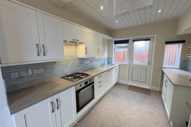 106, Willow Road, Darlington photo 3
