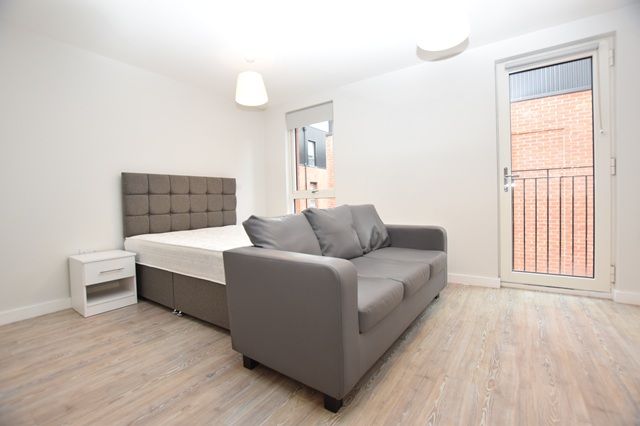 25, Sheffield photo 4