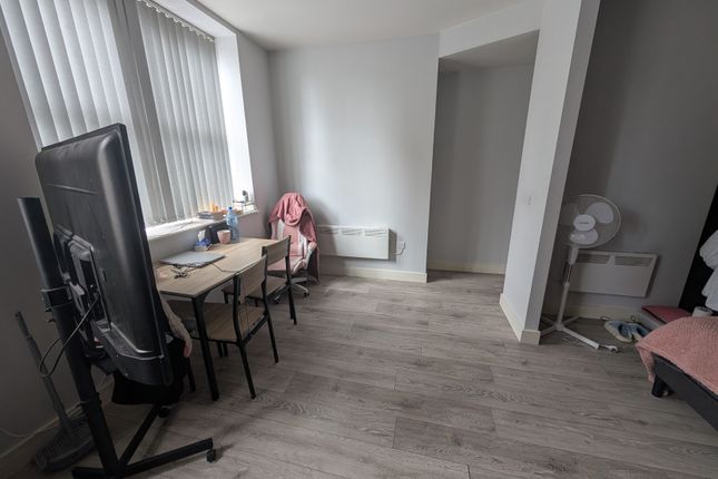 Apartment 1, 10a, The Rock, Bury photo 5