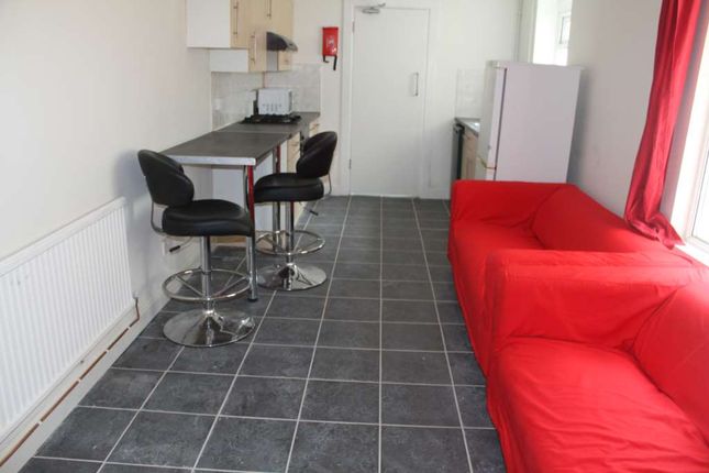 11, Thesiger Street, Cardiff photo 2