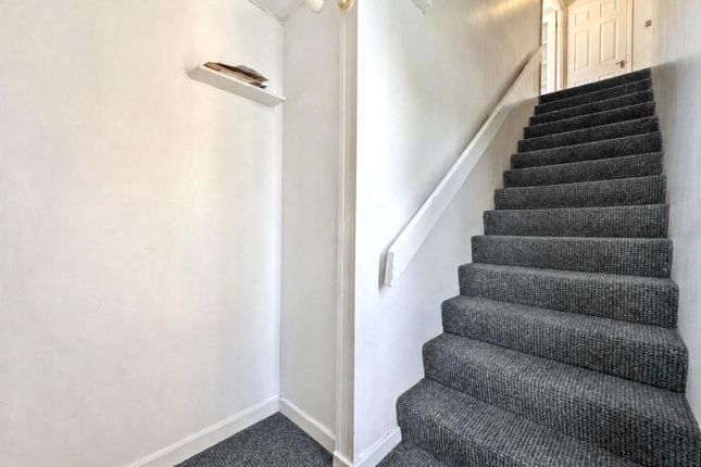 12, Leicester Way, Jarrow photo 4