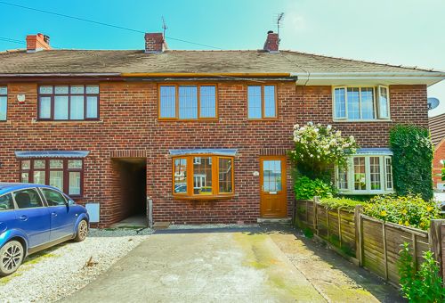 Thumbnail Terraced house for sale in The Avenue, Harlington, Doncaster