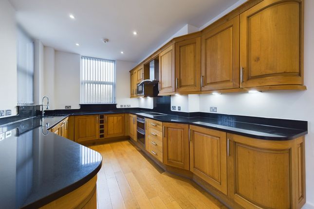 Flat for sale in Sandwarren, Victoria Road, Formby.