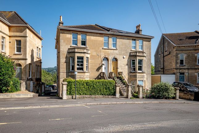 Flat 4 78 Lower Oldfield Park Ba2 3Hp-1.Jpg