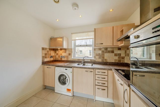 Apartment 8, Burnside House,, Carleton Road, UK photo 3