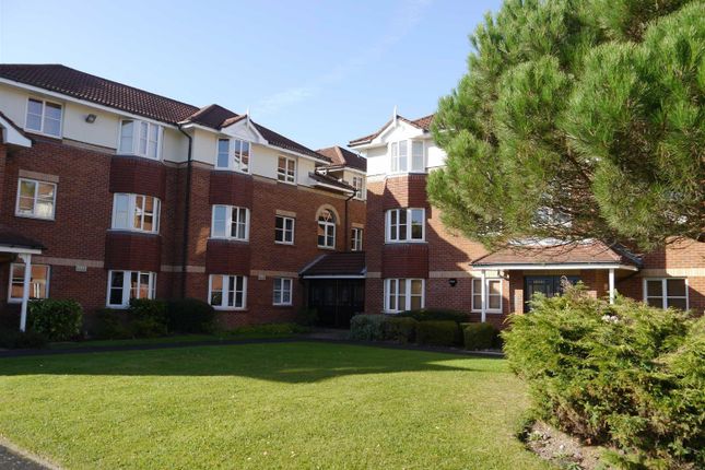 Thumbnail Flat to rent in Summerfield Village Court, Ringstead Drive, Wilmslow