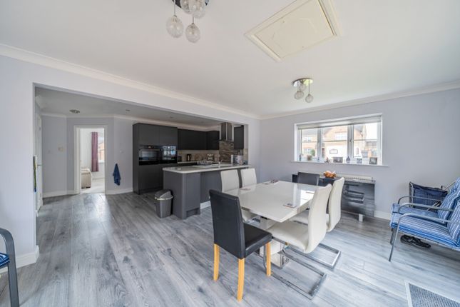 27, Balmoral Way, Spalding photo 4