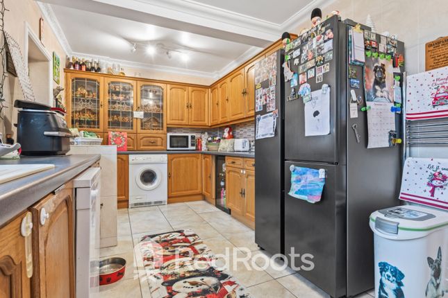 59 Tenter Balk Lane, Adwick-Le-Street, South Yorkshire photo 4